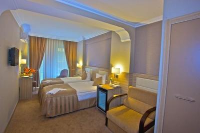 Emin Hotel