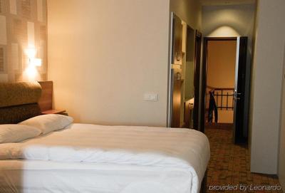 Serene Hotel