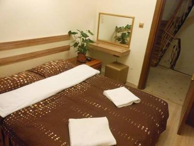 Galata Hostel 2