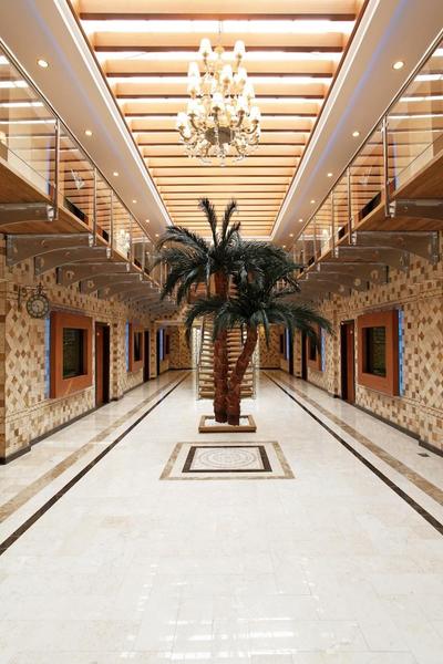 Arya Hotel