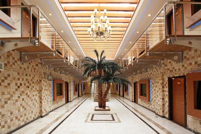 Arya Hotel