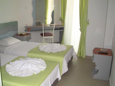 Temple Class Hotel