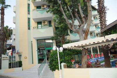 Juniper Hotel & Siesta Hotel