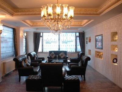 Grand Liza Hotel