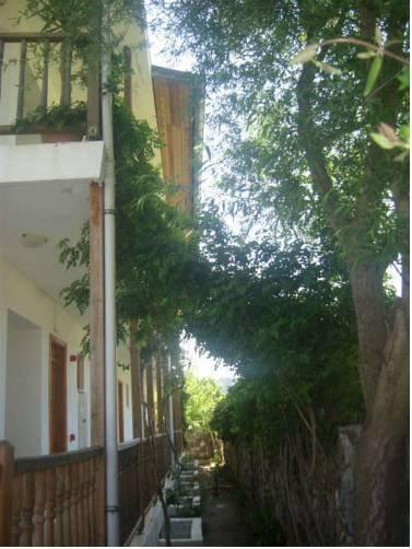 Sehrazat Hotel