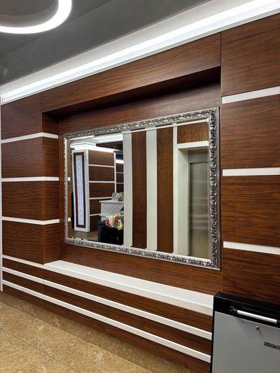 Gold Hotel