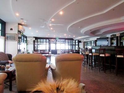 Airport Inn