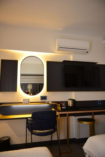 Oasis Hotel & Apartments