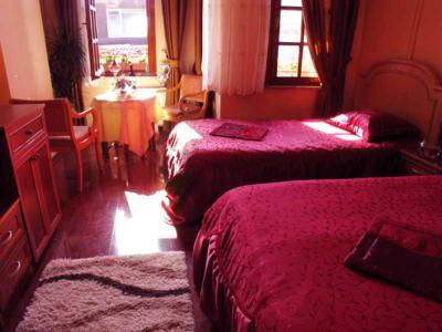 Emmasaray Hotel