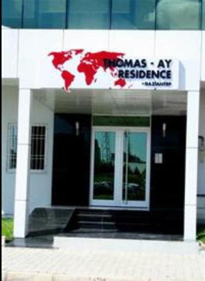 Thomas-ay Residence