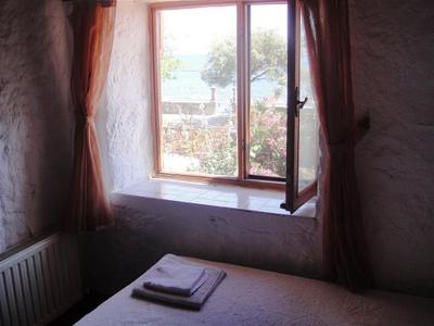 Troas Motel