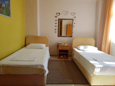 Yali Hotel