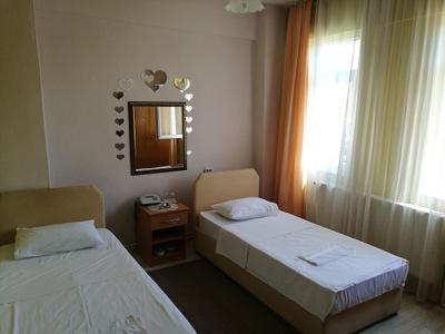 Yali Hotel