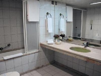 Akya Hotel