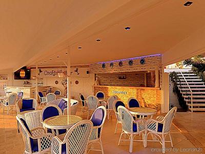 Sky Nova Suites