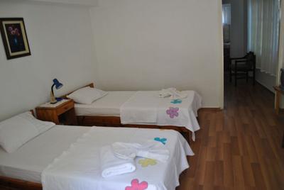 Guenebakan Hotel Taliani
