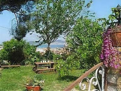 Guenebakan Hotel Taliani