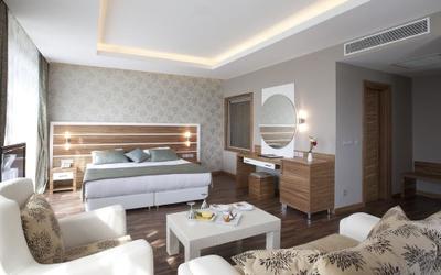 Fourway Hotel-Spa