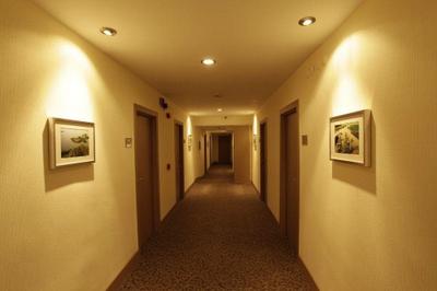 Nevv Hotel