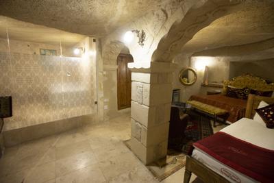 Antique House Hotel & Restaurant