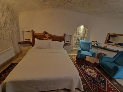 Apex Cave Hotel