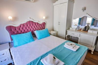 Yuva Hotel