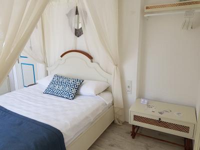 Lilaverde Alacati Boutique Hotel