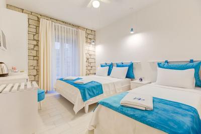Peri Hotel