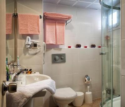 Asmira Royal Deluxe Hotel