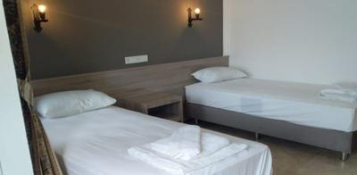 Leon Otel Foca