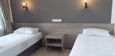 Leon Otel Foca