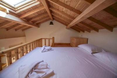 Samatha Villa & Suites