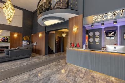 Loyal City Hotel