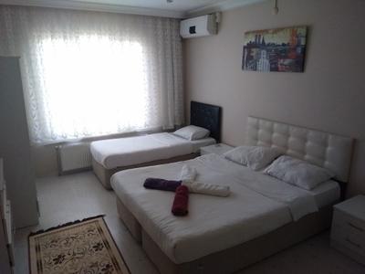 H&M House Butik Otel