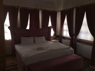 Kuscu Han Otel