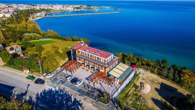 Beyaz Otel