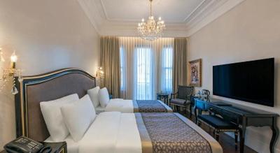 1890 Suites Hotel