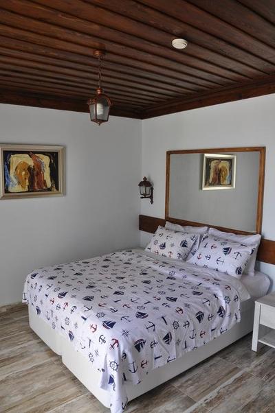 Tas Avlu Butik Otel