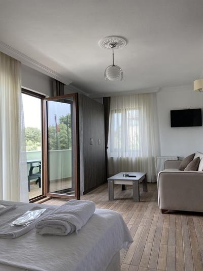 Gunes Yonu Otel