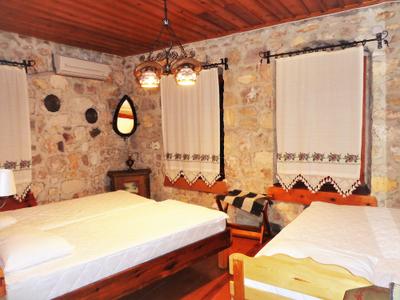 Marti Hotel