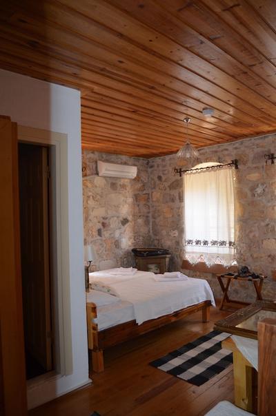 Marti Hotel