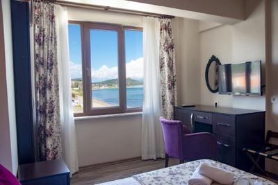 Cunda Aksaç Otel