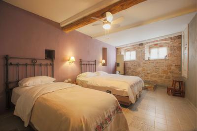Podemos Otel