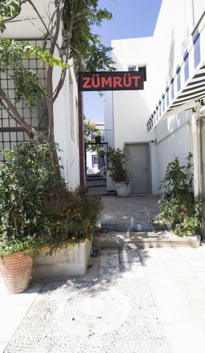 Zumrut Butik Otel