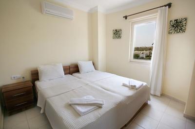 Important Group Villa Diana