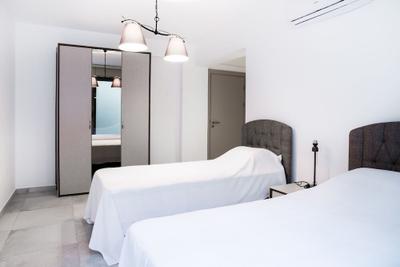 Important Group Villa Ata