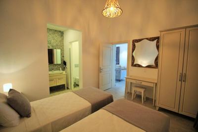 Villa Holly