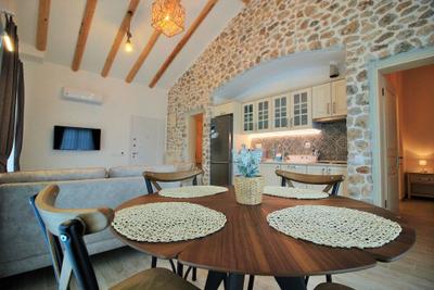 Villa Holly