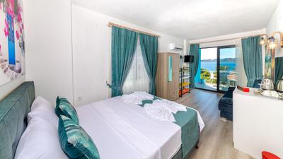 Derin Mavi Suit Butik Otel