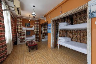 Bahaus Guesthouse Hostel